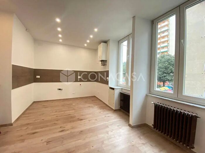 Appartamento quadrilocale in vendita in Via Piandilucco, Genova