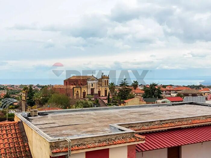 Appartamento trilocale in vendita in Via Luigi Pirandello, Tremestieri Etneo