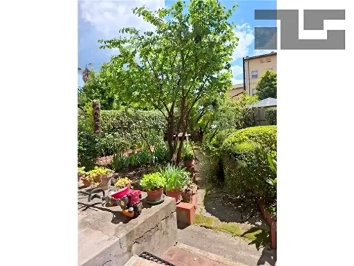 Appartamento con 5 locali in vendita in Firenze