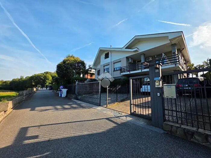Casa quadrilocale in vendita in Via Stresa, Rivoli