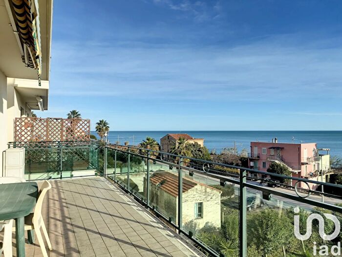 Appartamento quadrilocale in vendita in Via Lame, Grottammare