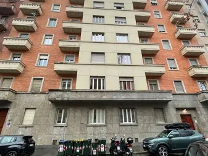 Appartamento quadrilocale in vendita in Corso Galileo Ferraris, Torino