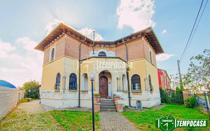 Casa con 5 locali in vendita in Frazione Valle Botta Nord, Castelletto Di Branduzzo