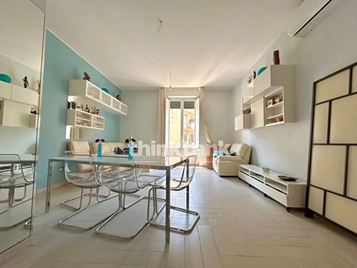 Appartamento con 9 locali in vendita in Via Plebiscito, Catania