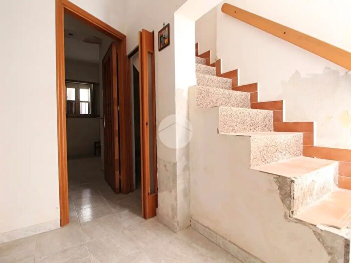 Appartamento trilocale in vendita in Primo Cortile Parisi, Palermo