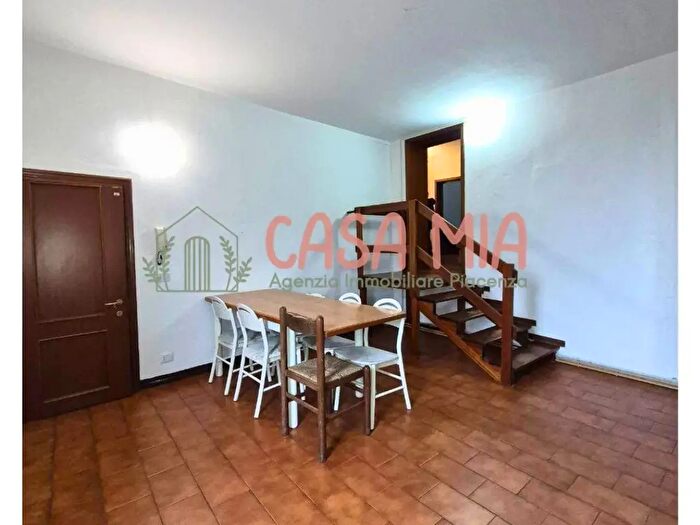 Appartamento trilocale in vendita in Via Creta, Castel San Giovanni