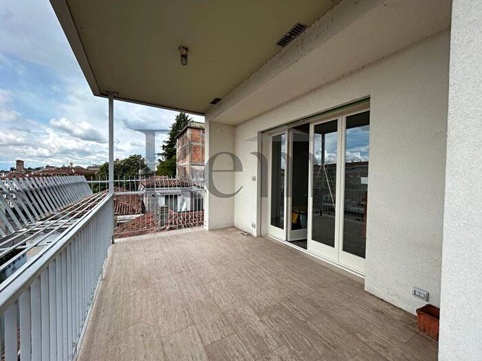 Casa con 6 locali in affitto in Via S Margherita, Piazza dei Signori, Treviso