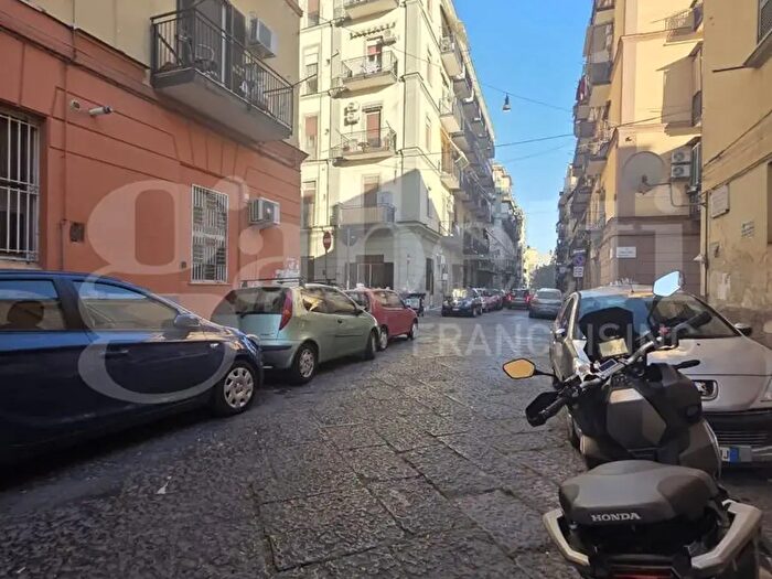 Appartamento bilocale in vendita in Via Andrea Cantelmo, Napoli