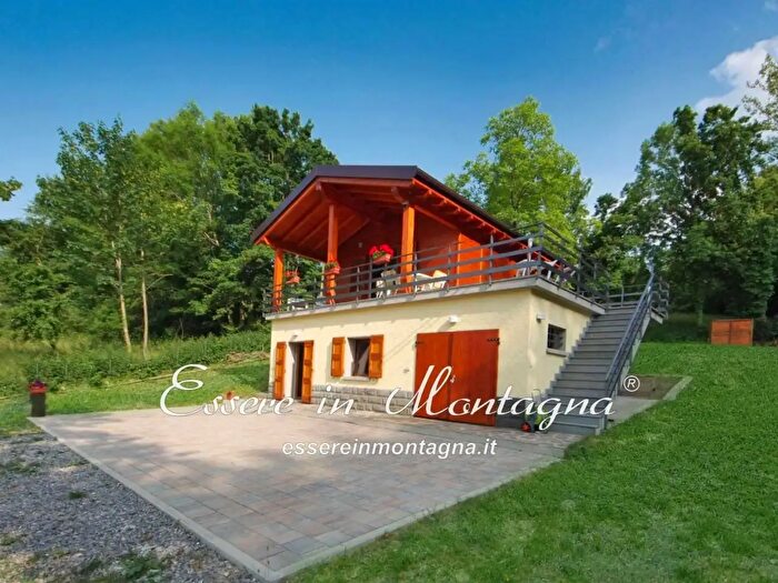 Casa quadrilocale in vendita in Lizzano In Belvedere