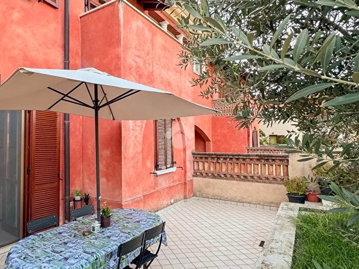 Appartamento trilocale in vendita in Via della Sorgente, Corte Franca