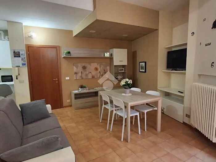 Appartamento trilocale in affitto in Vicolo Chiuso, Iseo