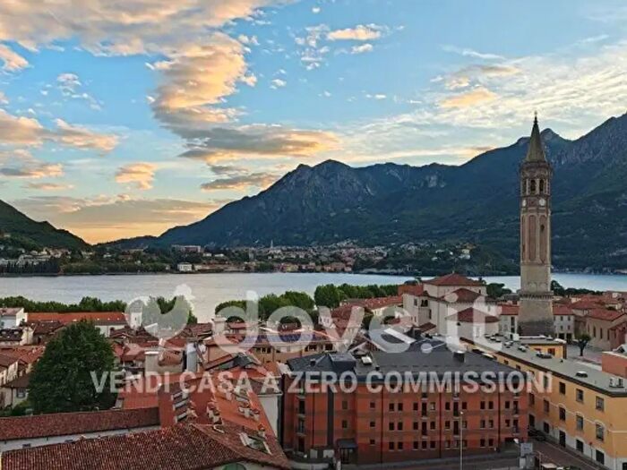 Appartamento trilocale in vendita in Via Giuseppe Resinelli, Lecco