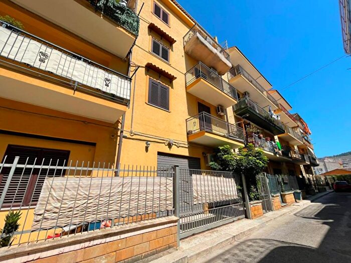 Appartamento bilocale in affitto in Via Stesicoro, Centro, Bagheria