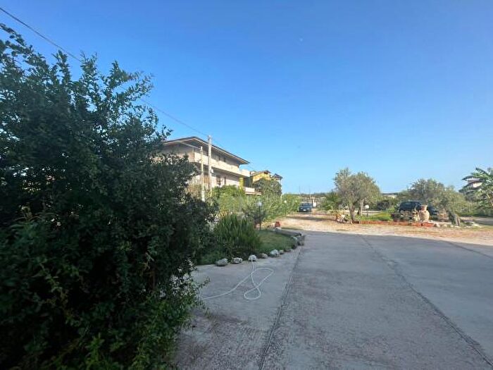 Appartamento con 5 locali in affitto in Via Procida, Sellia Marina