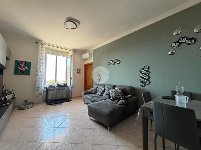 Appartamento quadrilocale in vendita in Via Antica Romana di Pegli, Genova