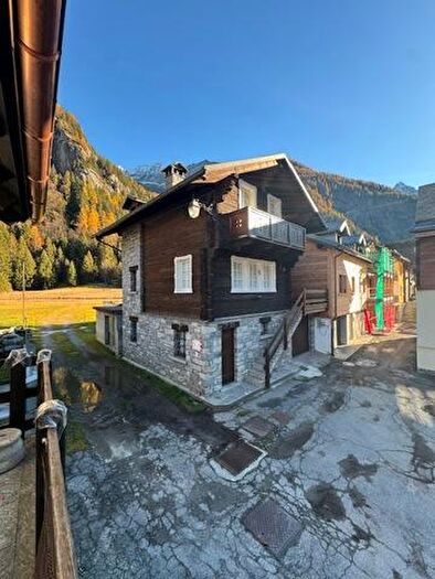 Casa con 5 locali in vendita in Frazione Fondovalle c, Formazza