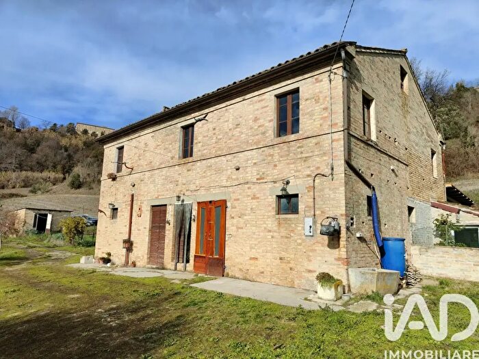 Casa con 8 locali in vendita in Contrada San Savino, Petritoli