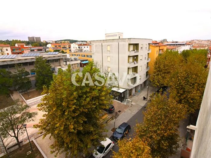 Appartamento con 5 locali in vendita in Via Toscana, Nuoro