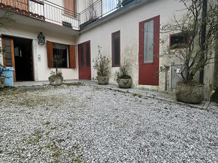 Casa monolocale in vendita in Piazza della Vittoria, Meduno