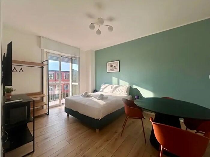 Appartamento bilocale in vendita in Via Bergognone, Milano