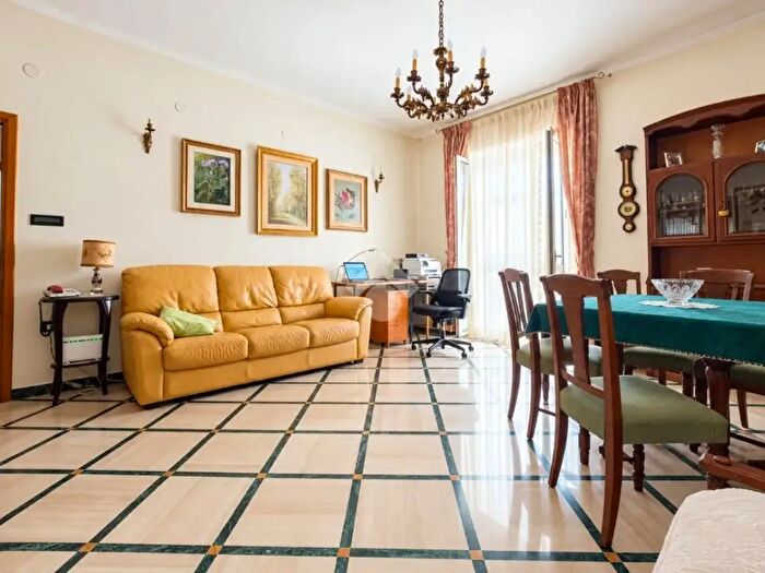 Appartamento con 5 locali in vendita in Via Torre Santa Maria, Manfredonia
