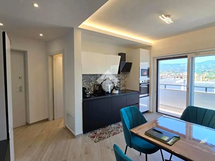 Appartamento trilocale in affitto in Via E Maiorana, Rende