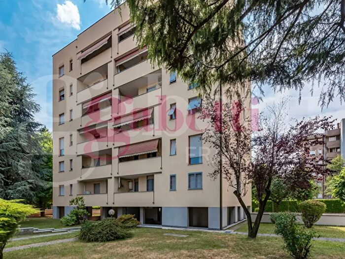 Appartamento trilocale in vendita in Via Sacco E Vanzetti, Senago