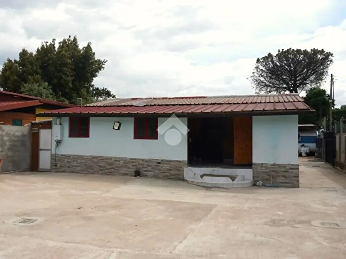 Casa trilocale in vendita in Via Campolongo, Eboli