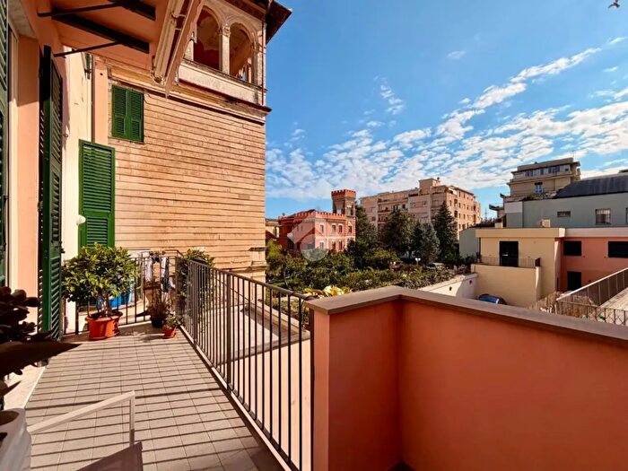 Appartamento bilocale in vendita in Viale dei Mille, Albenga