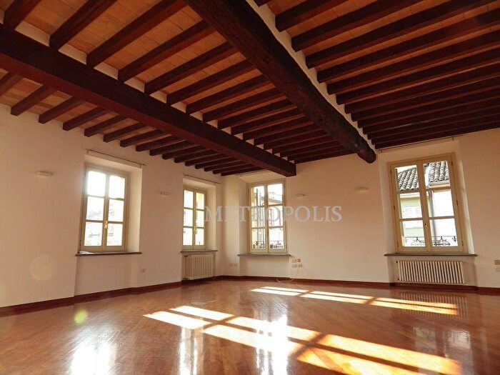 Appartamento con 6 locali in affitto in Centro Storico, Parma