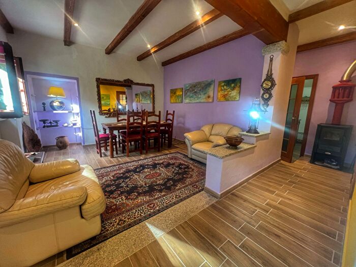 Casa trilocale in vendita in Bortigiadas