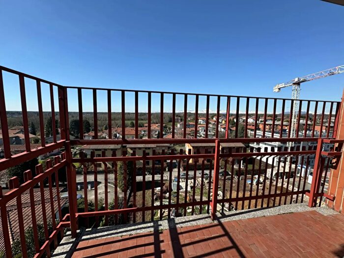 Appartamento bilocale in vendita in Via Volta, Appiano Gentile