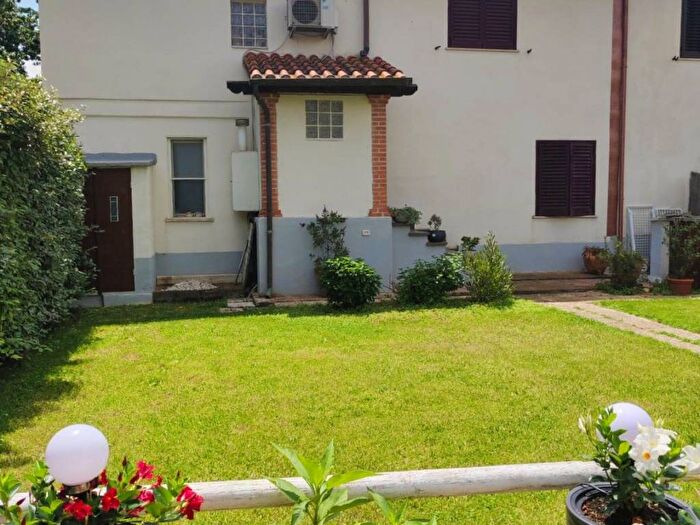 Appartamento quadrilocale in affitto in Strada Querciolare, Montalto di Castro