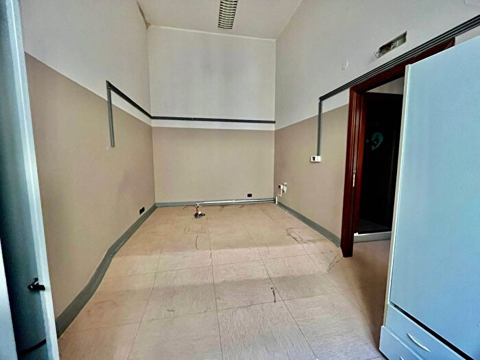 Appartamento quadrilocale in affitto in Corso Meridionale, Vasto, Napoli