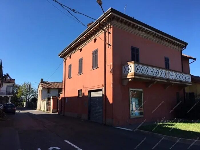 Casa con 5 locali in vendita in Casei Gerola