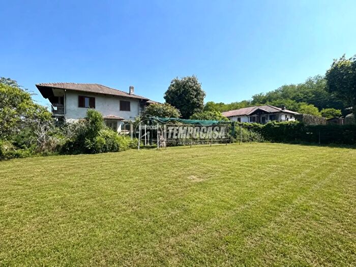Casa con 8 locali in vendita in Via Giacomo Bardesono, San Giorgio Canavese