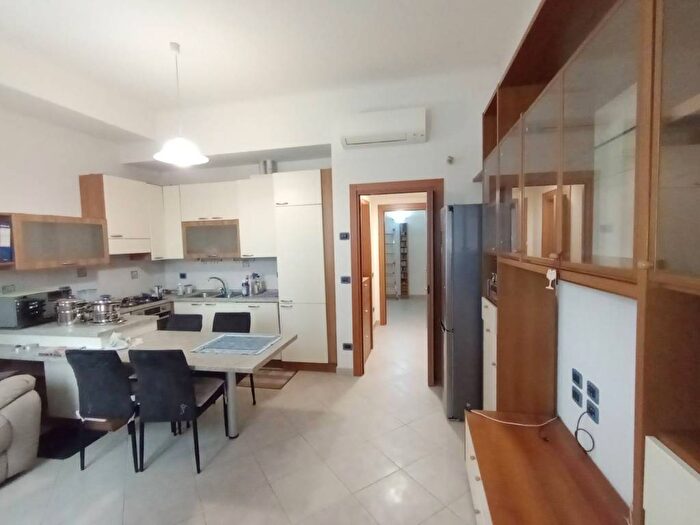 Appartamento bilocale in affitto in Via Vittorio Veneto, Centro, Sesto San Giovanni