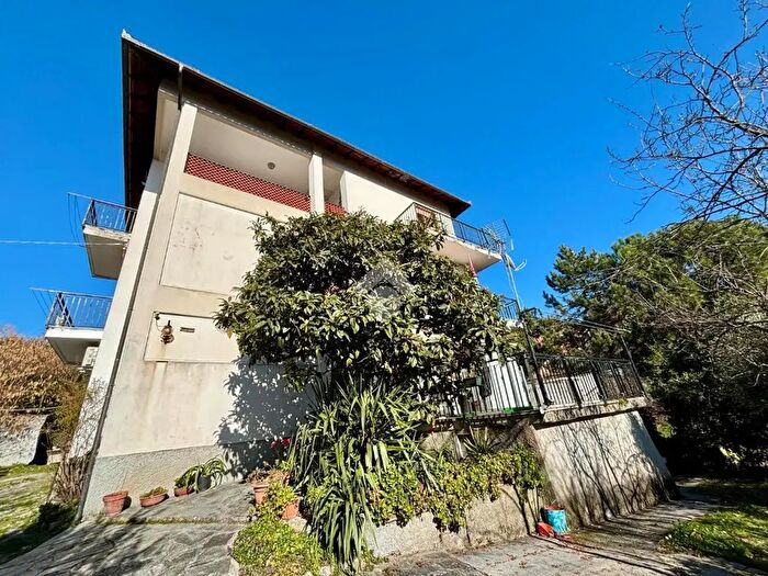 Appartamento quadrilocale in vendita in Via Ca Bianchi, SantOlcese