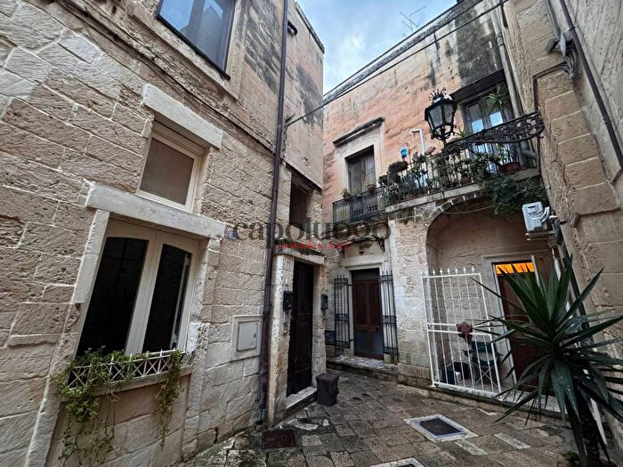 Appartamento quadrilocale in affitto in Vico dei Condò, Centro Storico, Lecce