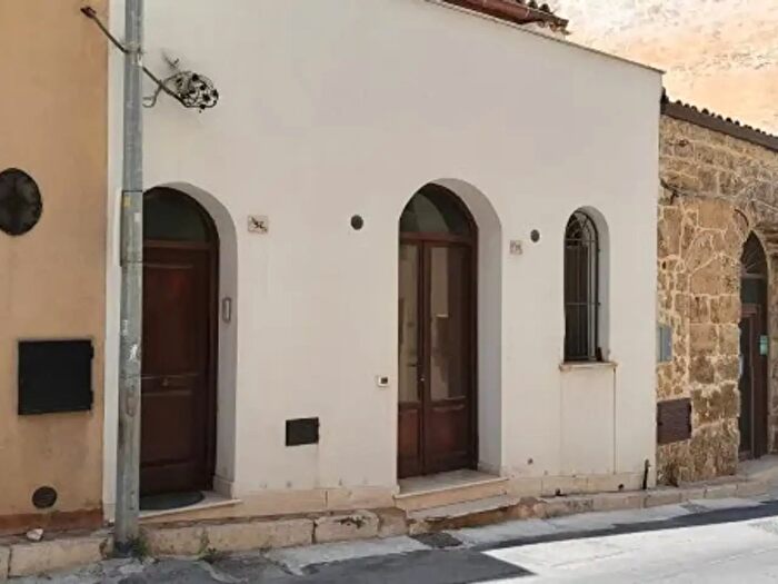 Casa con 6 locali in vendita in Via Giacomo Medici, Castellammare Del Golfo