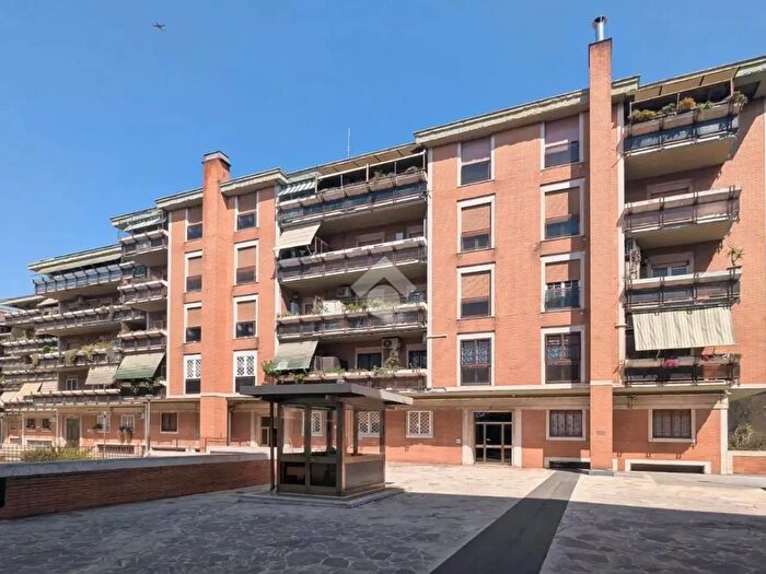 Appartamento bilocale in vendita in Via Ettore Rota, Roma