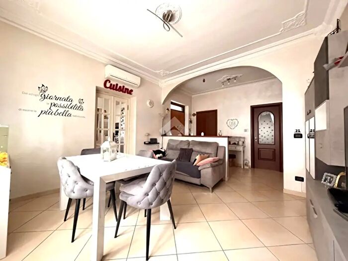 Appartamento con 5 locali in vendita in Via Rocciamelone, Nichelino