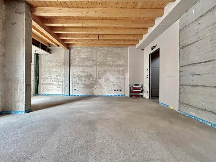 Casa quadrilocale in vendita in Via Coronino, Castegnato