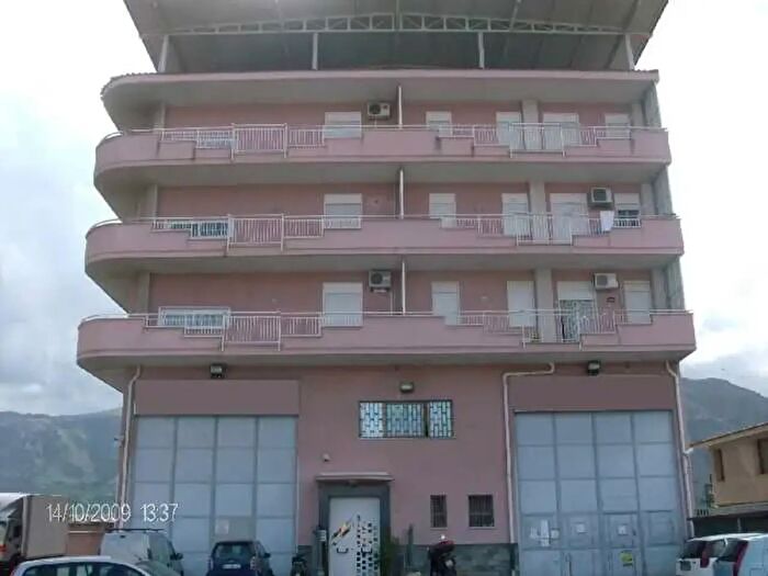 Appartamento trilocale in affitto in Palermo