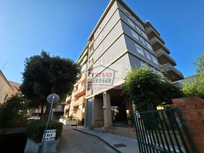 Appartamento trilocale in vendita in Viale Teracati C, Siracusa