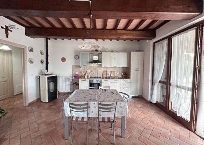 Casa bilocale in vendita in Monte Santa Maria Tiberina