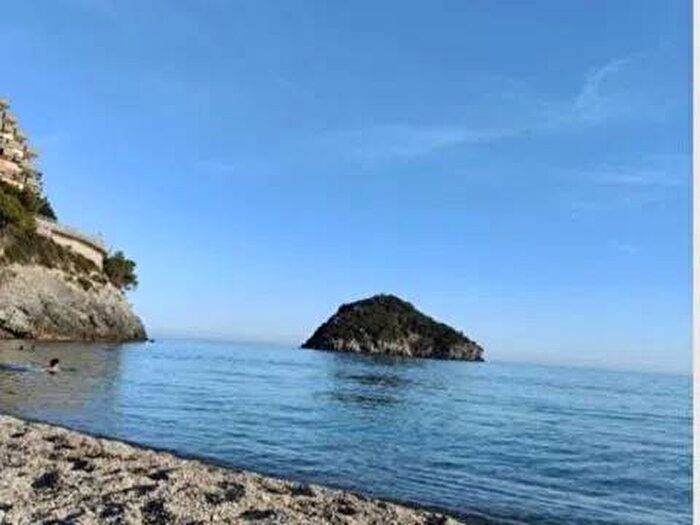 Casa bilocale in affitto in Via T Berninzoni No Number, Spotorno