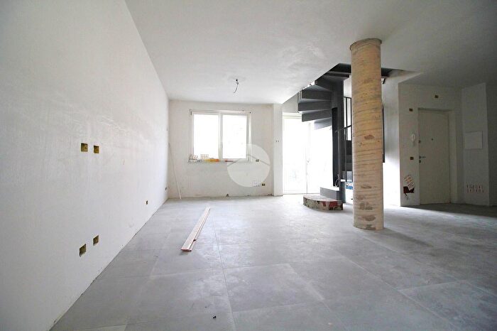 Appartamento trilocale in vendita in Via Torino, Brandizzo