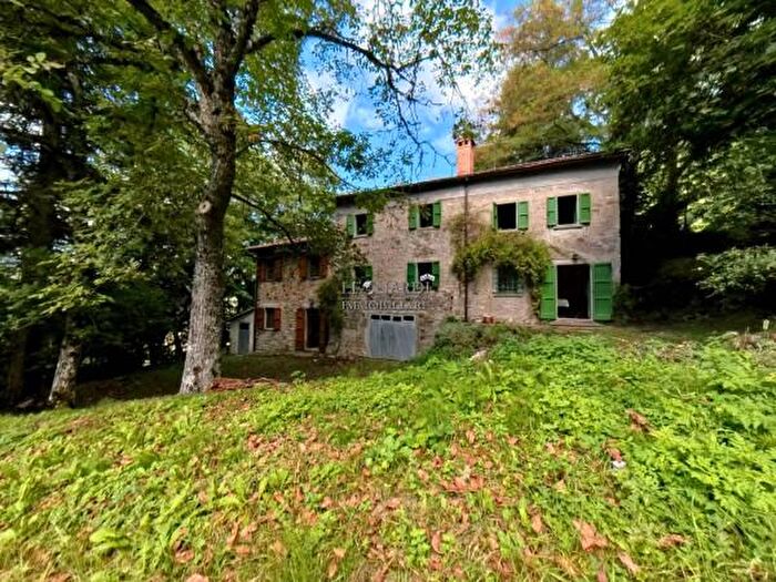 Casa con 6 locali in vendita in Strada Provinciale Alto Marecchia, Badia Tedalda