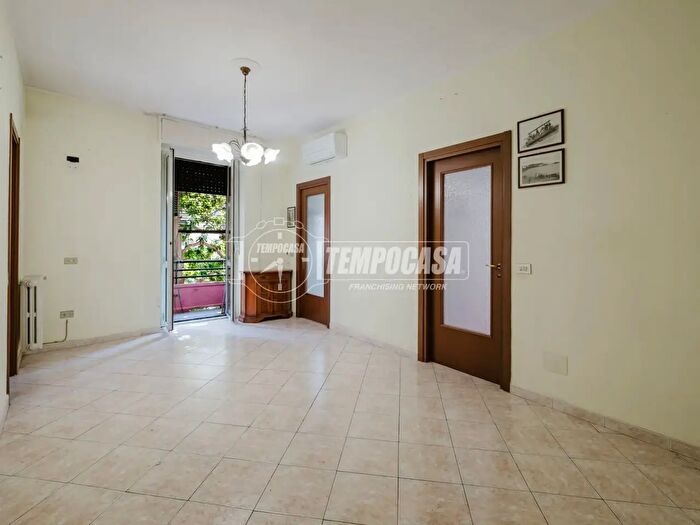 Appartamento trilocale in vendita in Via Gianfranco Zuretti, Milano